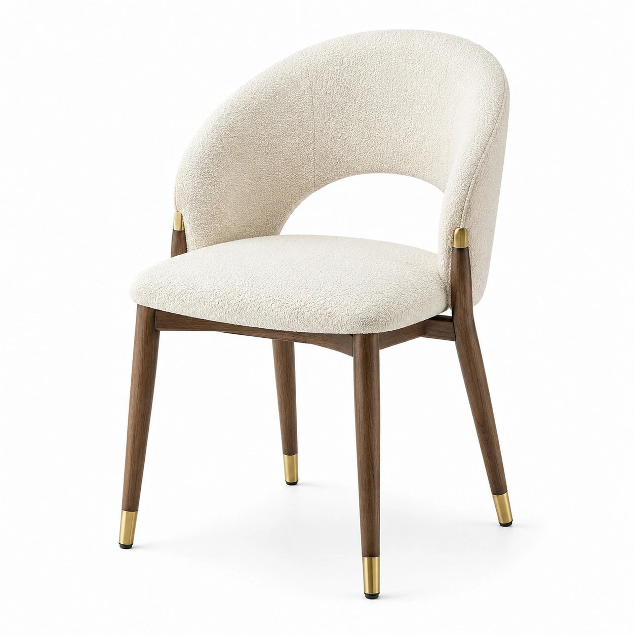 Gepolsterter Esszimmerstuhl mit Bouclé-Bezug in Creme, braunem Holzgestell und goldfarbenen Akzenten, 58 × 58 × 79 cm